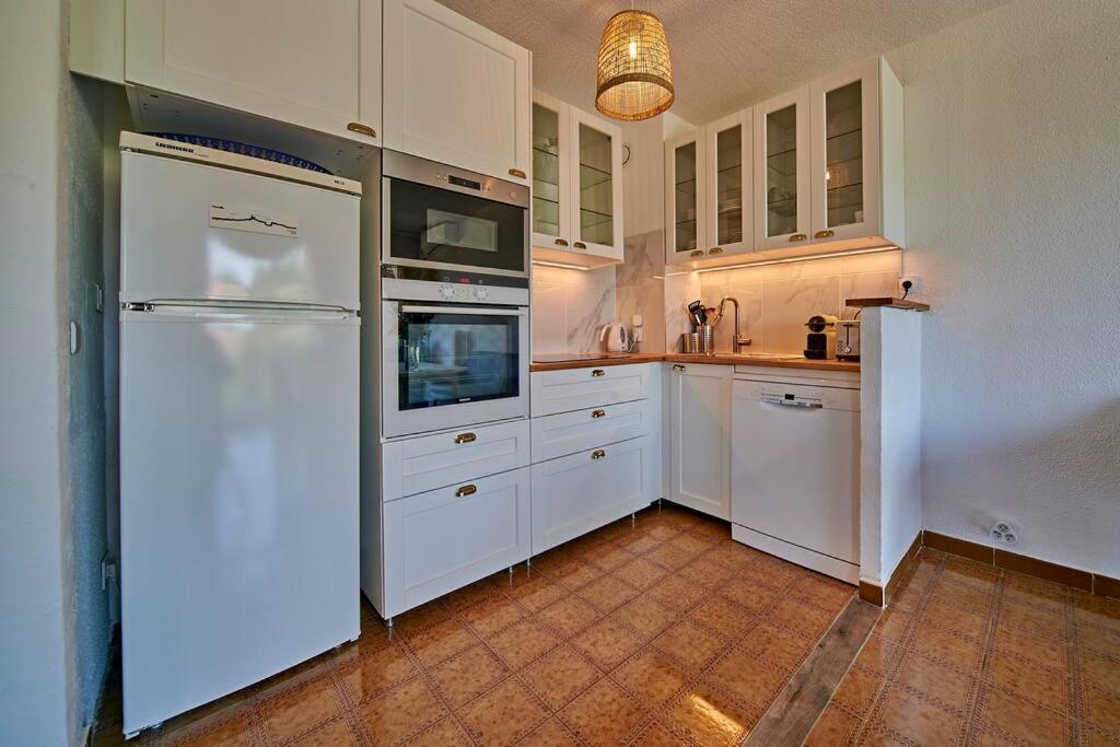 Sunrise -Swimming-Pool-Saint-Tropez Center-Parking Appartement Buitenkant foto