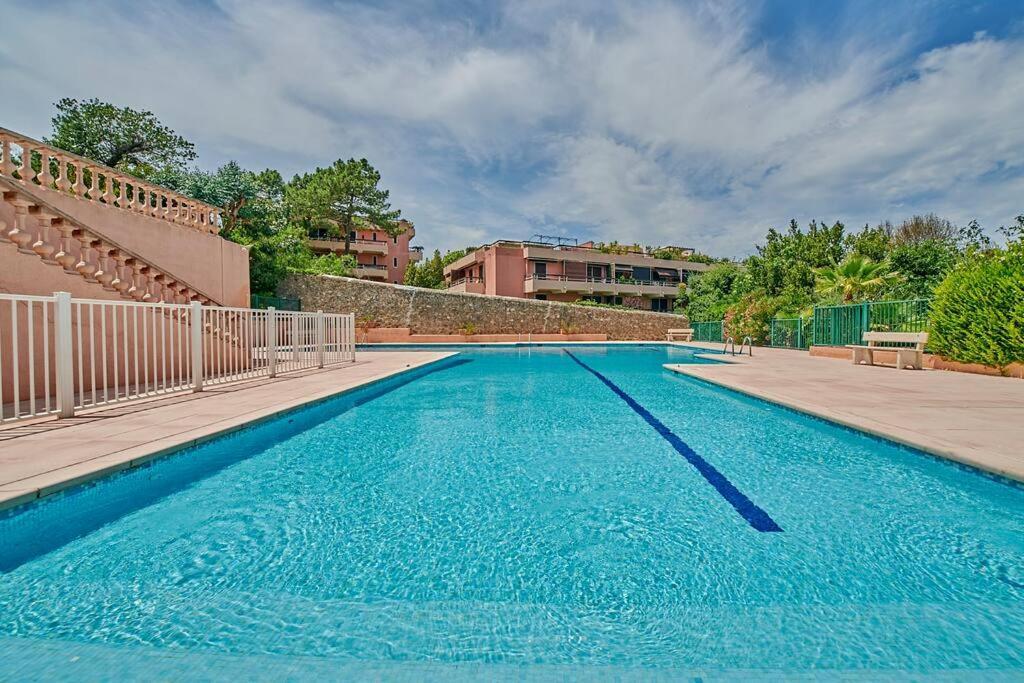 Sunrise -Swimming-Pool-Saint-Tropez Center-Parking Appartement Buitenkant foto